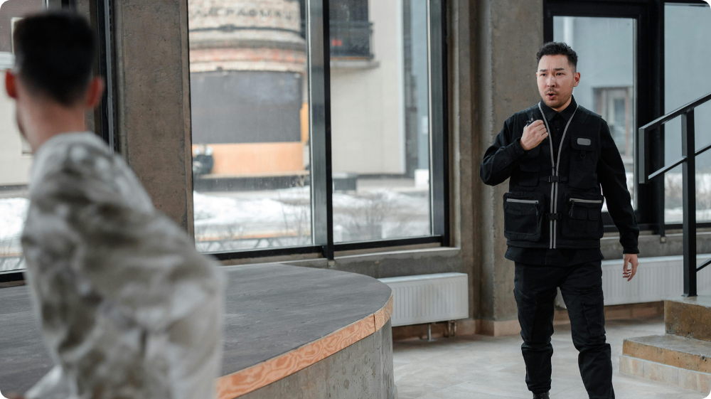 A Hurak-trained security guard handling a suspected shoplifting incident in a UK retail environment